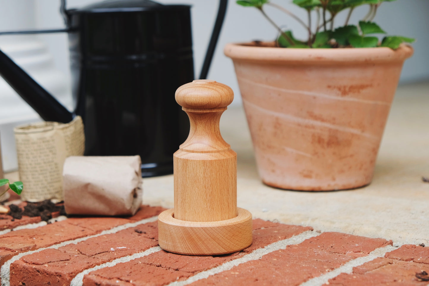 Paper Pot Maker