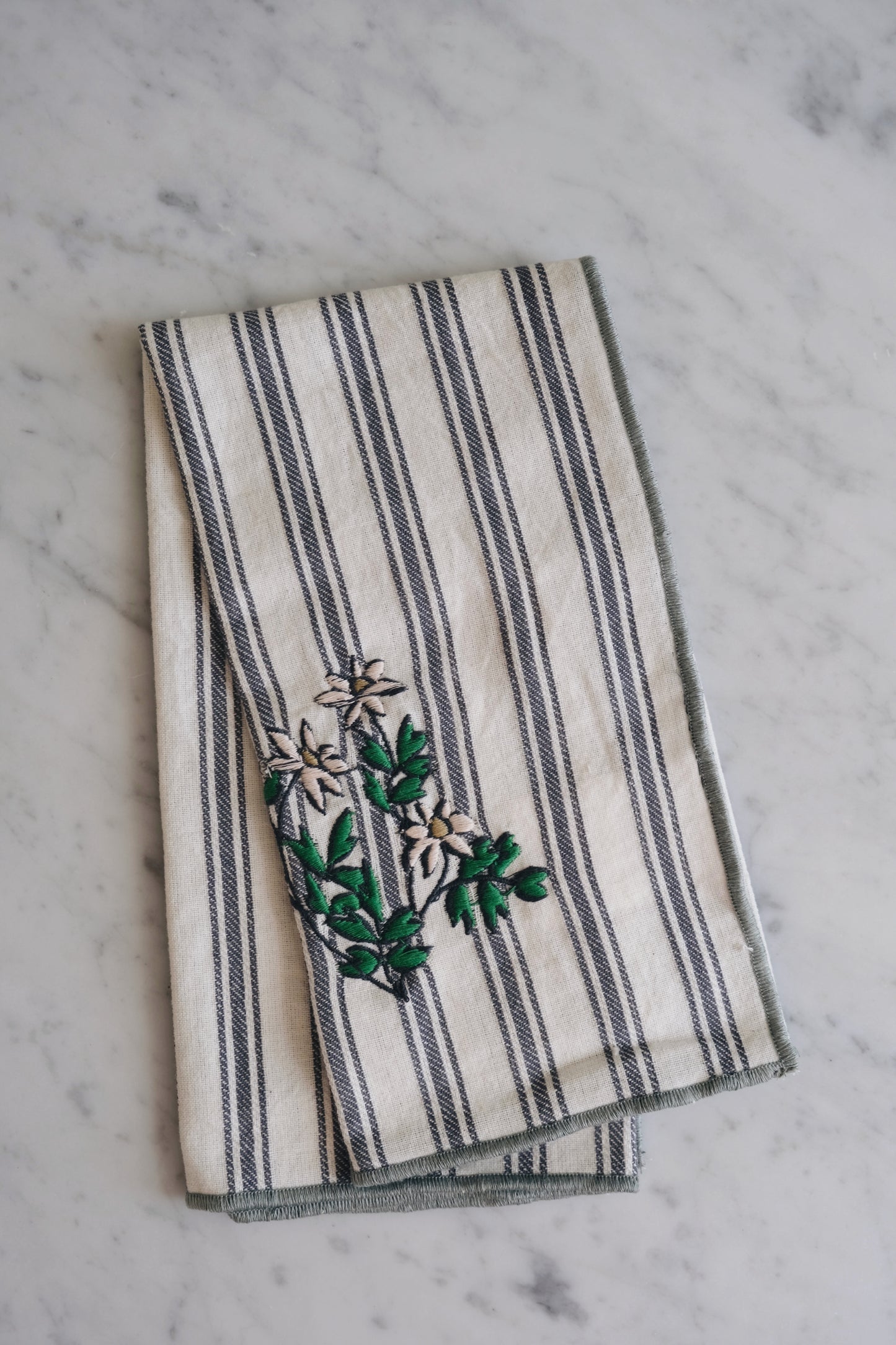 Floral & Stripe Embroidered Napkins (Set of 4)