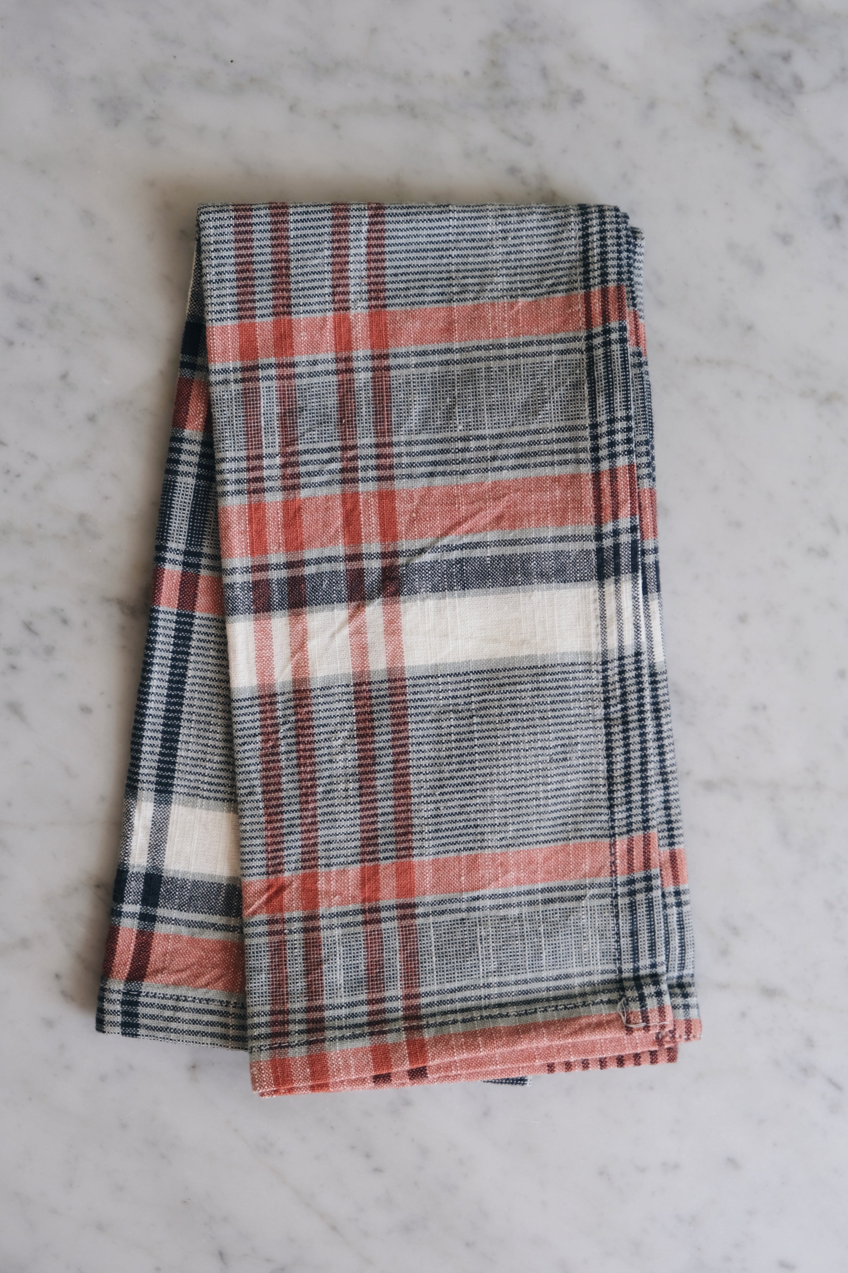 Corn Silk Gingham Cotton Kitchen Towel – Main & Ivy